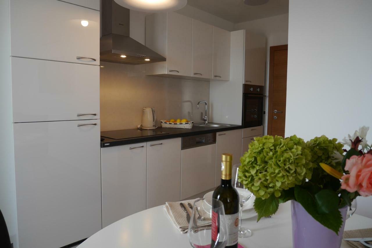 Apartments Mario Migros Makarska Ngoại thất bức ảnh
